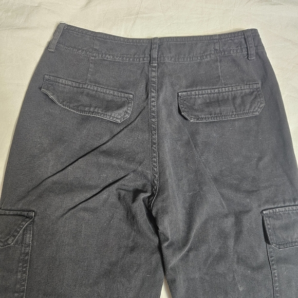 Zara Women's Cropped Cargo Pants Black Denim size 4 - Picture 3 of 8